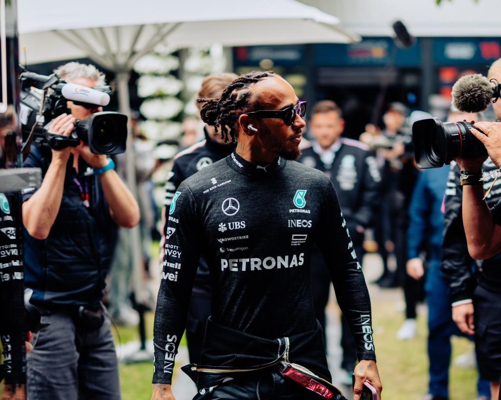 她多次对阵 她多次对阵